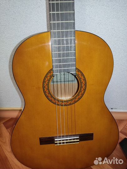 Акустическая гитара Yamaha c40
