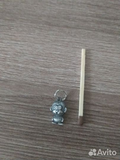 Миниатюрная подвеска