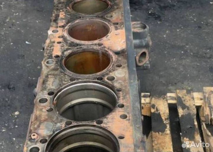 Блок цилиндров двигателя Volvo D16 G