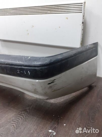 Бампер задний Toyota Carina