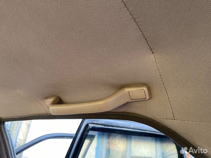 Ручки потолка Toyota Carina 170