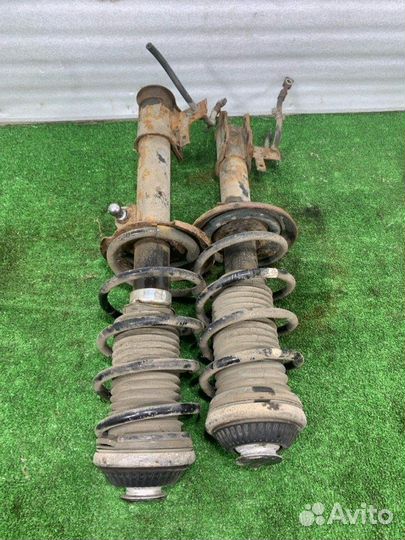 Стойка подвески передняя Opel Astra седан 1.8