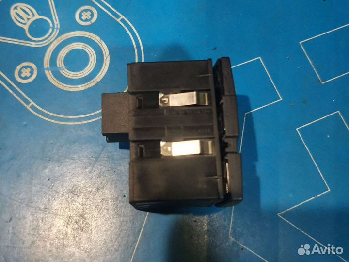 Кнопка многофункциональная Audi A6 C6