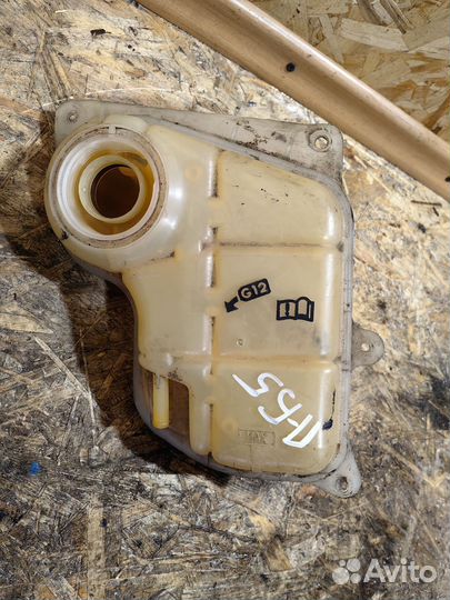 Расширительный Бачок VAG Пассат ауди 8D0121403L