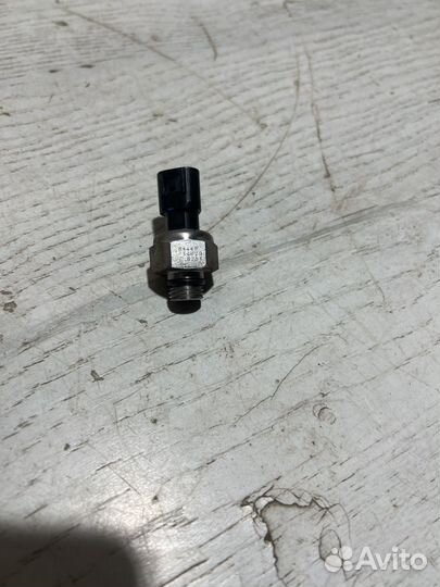 Lexus Lx570 датчик давления гура