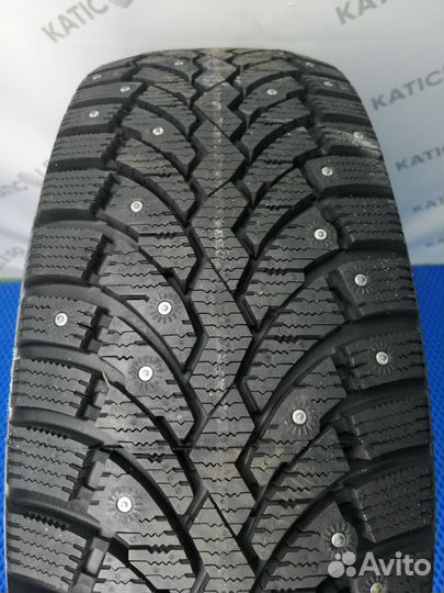Pirelli Formula Ice 215/65 R16 98T