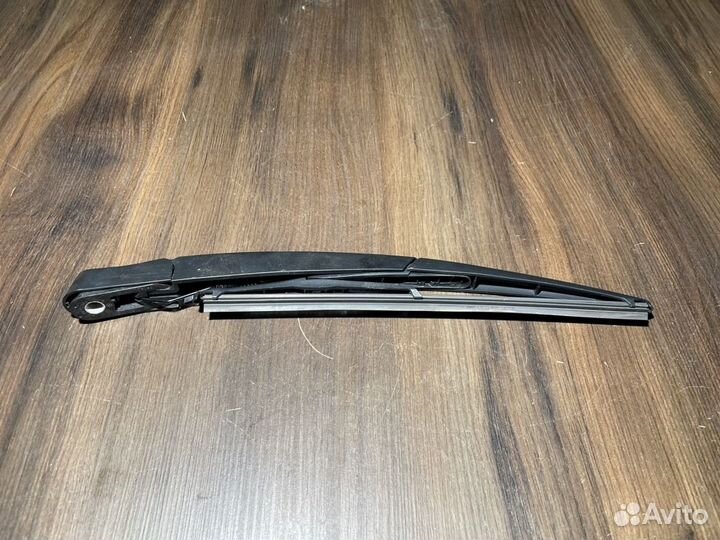 Рычаг щетки задний Mercedes-Benz Gl-Class X164