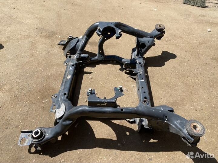 Балка подвески передняя Jeep Grand Cherokee WK2