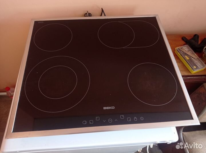 Плита электрическая стеклокерамика Beko
