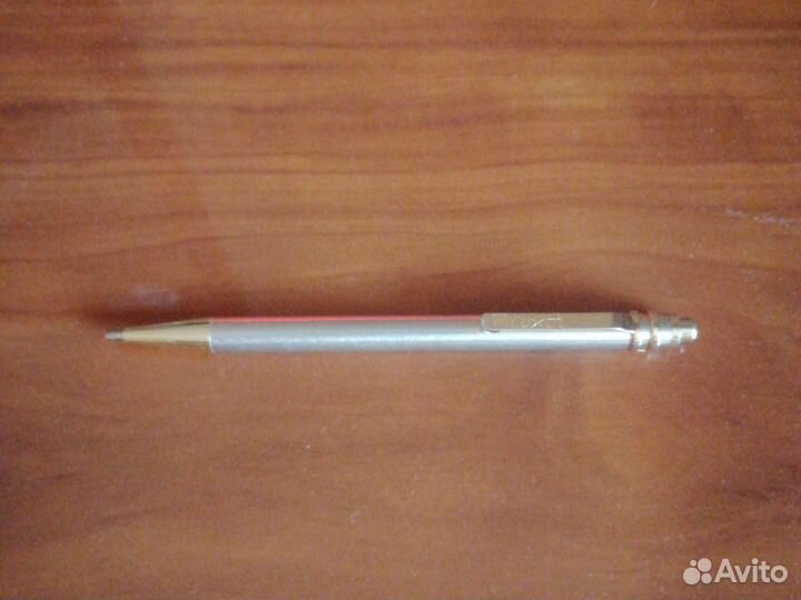 Подарочная ручка