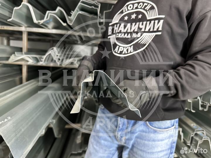 Левый порог Nissan Patrol Y60