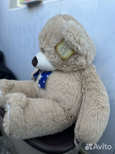 Плюшевый медведь