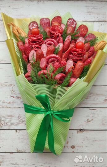 Мужские букеты, букет из раков, колбасный букет