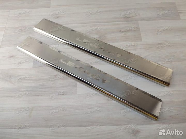 Накладки на пороги 