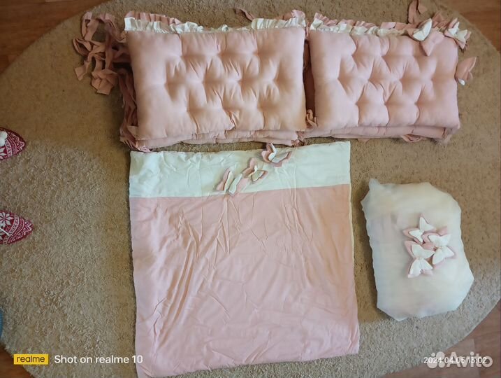 Бортики в детскую кроватку, одеяло, балдахин