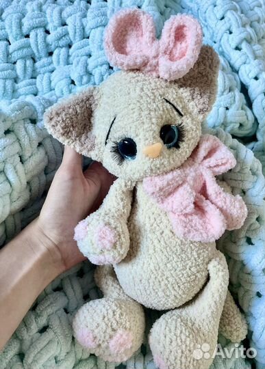 Кошечка игрушка вязанная