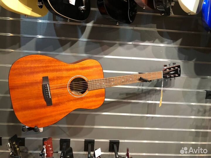 Акустическая гитара Cort AF510M-OP