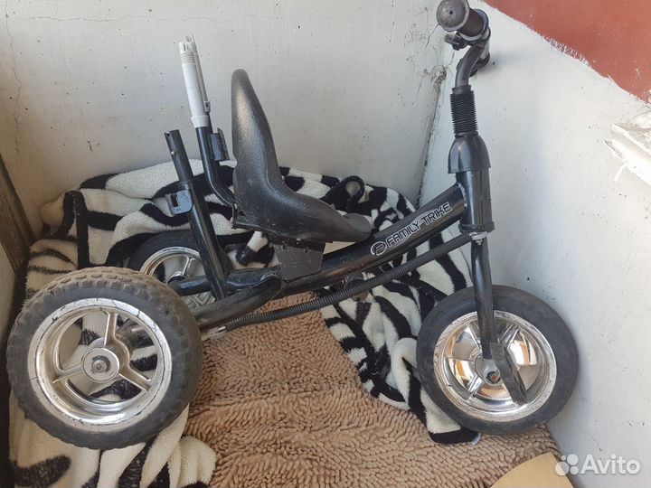 Трехколёсный велосипед