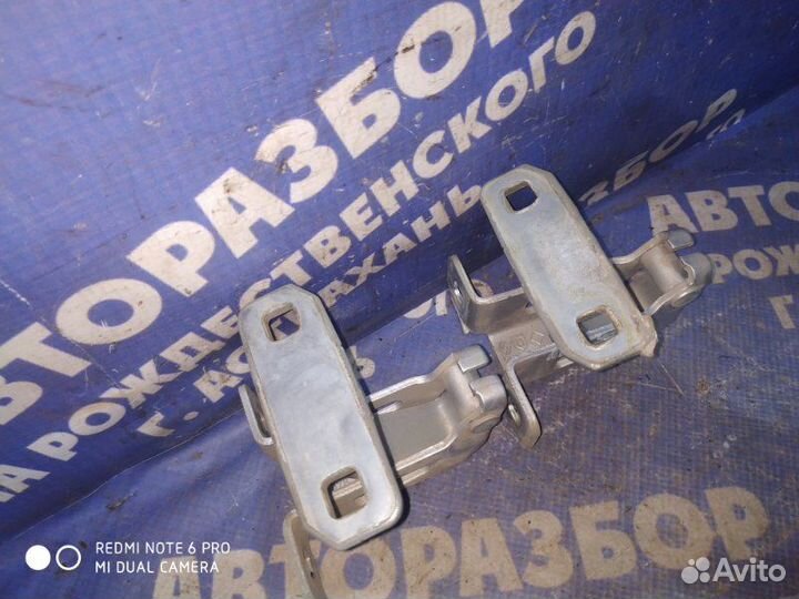 Петля двери багажника Ваз LADA Largus Cross