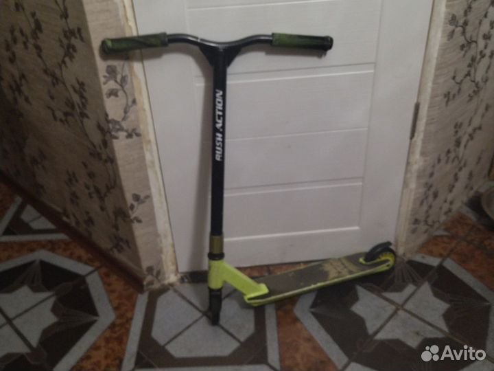 Трюковой самокат Rush Action