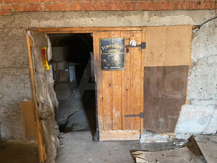 Нежилое помещение, 395 м²