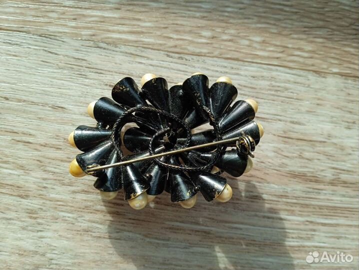 Брошь СССР под жемчуг