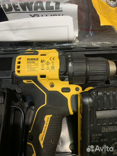 Dewalt DCD 777, DCD 708, DCG405, DWE 560, DWE 4151