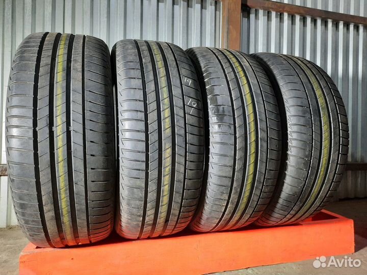 Bridgestone Alenza 001 295/35 R21