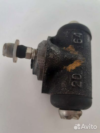 Тормозные цилиндры (передний, задний)