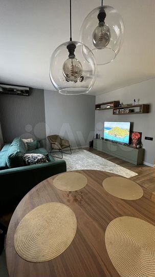 3-к. квартира, 107 м², 2/5 эт.