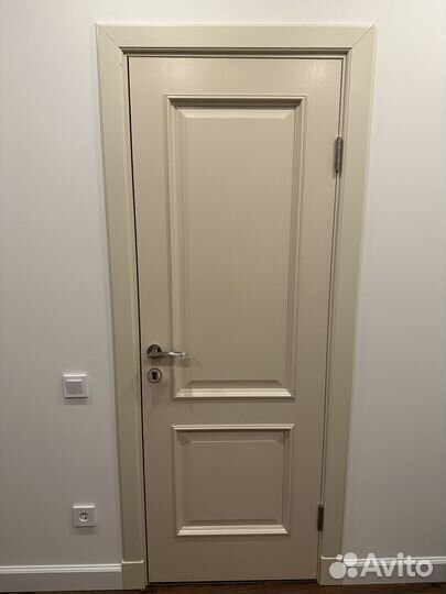 Дверь в сборе из массива