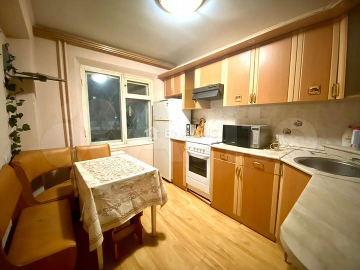 2-к. квартира, 46 м², 1/9 эт.