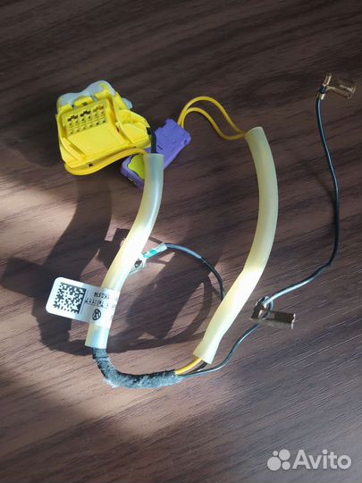 Шлейф подушки безопасности octavia a5