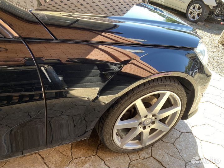 Крыло переднее Оригинал Mercedes C W204