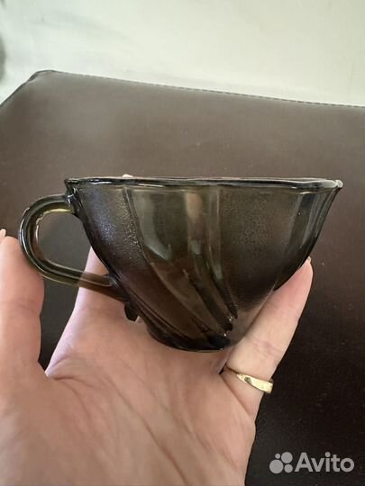 Тарелки, стаканы, блюдца, салатница, чашки, пиалы