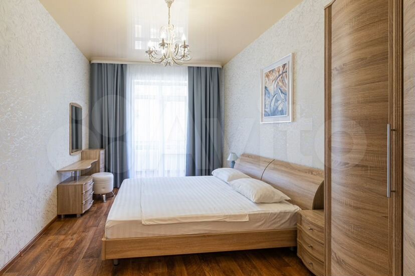 2-к. квартира, 76 м², 3/6 эт.