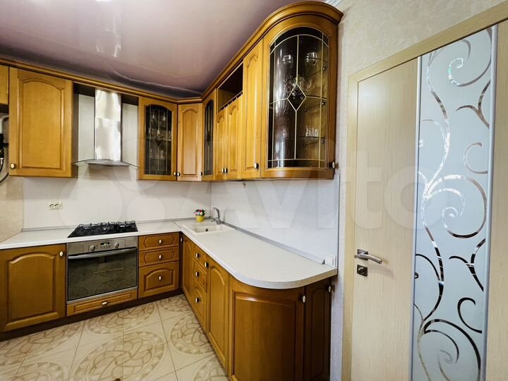 2-к. квартира, 53 м², 6/10 эт.