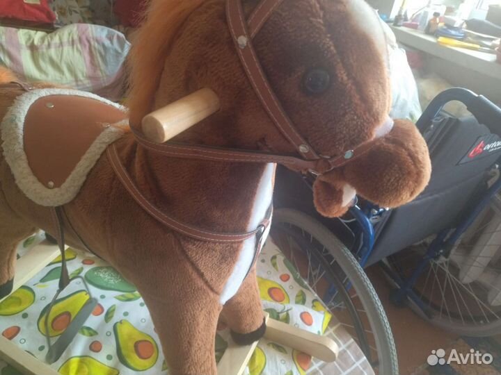 Детская качалка лошадь