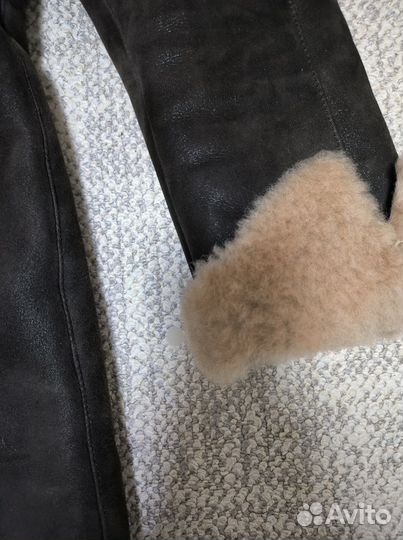 Дубленка натуральная женская с капюшоном