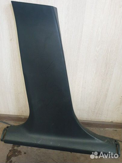 Обшивка средней стойки нижняя Шевроле Круз