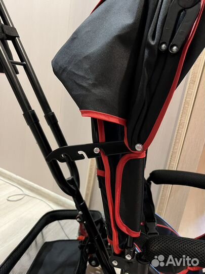 Трехколесный велосипед с ручкой