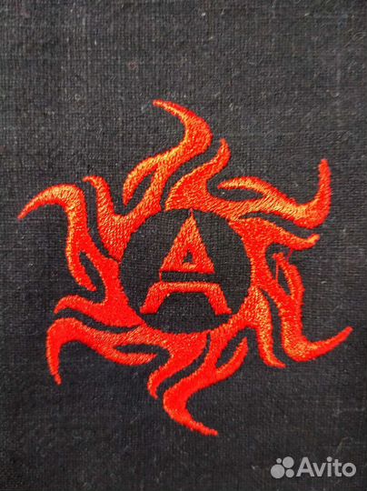 Машинная вышивка на одежде