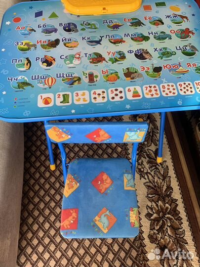 Детский стол и стул