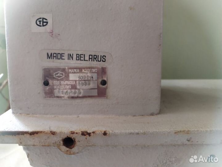 Швейная машинка 1022 класс на запчасти