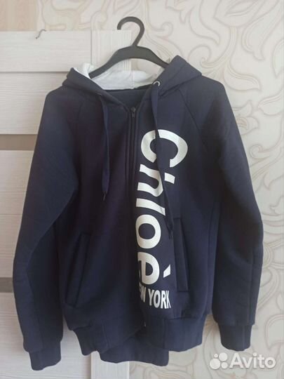 Спортивный костюм женский