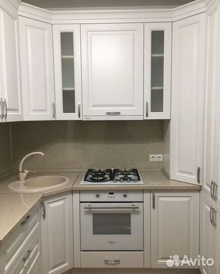Кухонный гарнитур новый угловой