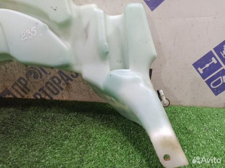 Бачок омывателя Ford C-Max универсал 1.8 csdb 2003