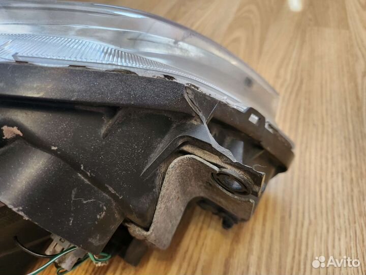 Фары передние Mazda Familia/Protege/323