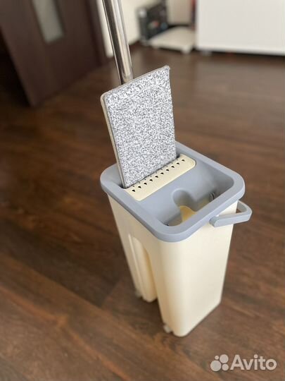 Швабра с отжимом и ведром новая