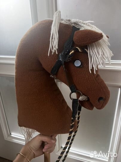 Хоббихорс с уздечкой